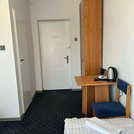Feniks Guest house 3*